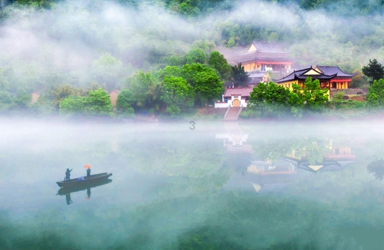 逃离幻想金字塔