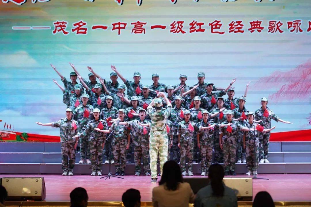 新的希望从这里升腾！看人大代表分团讨论聚言汇智