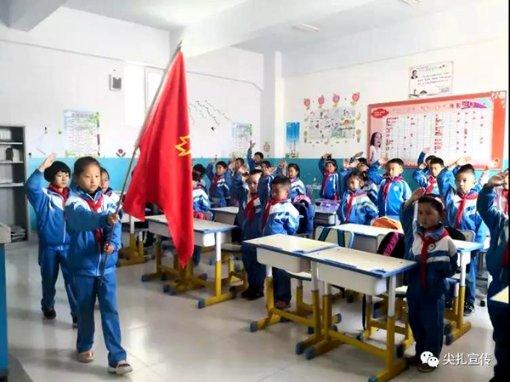 永善县公安局马楠派出所抗冰保通民警在行动