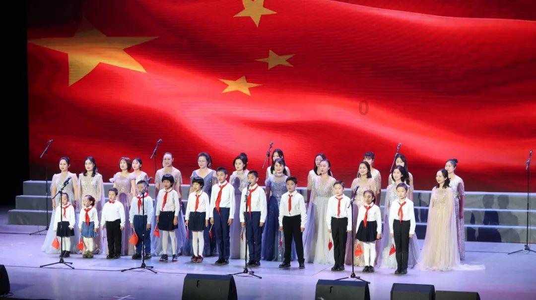 哈尼和她的宠物们