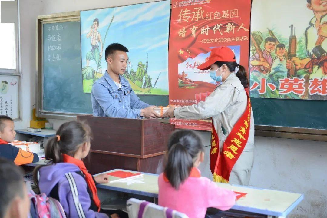隆基绿能:董事长钟宝申拟增持不超1.5亿元股份