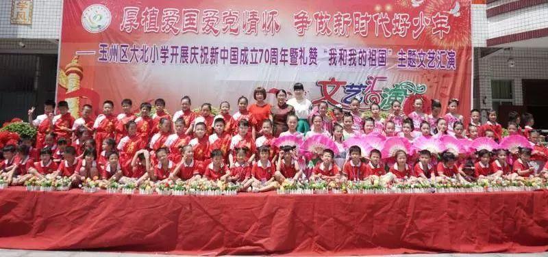 锦州一男子要跳大凌河桥…