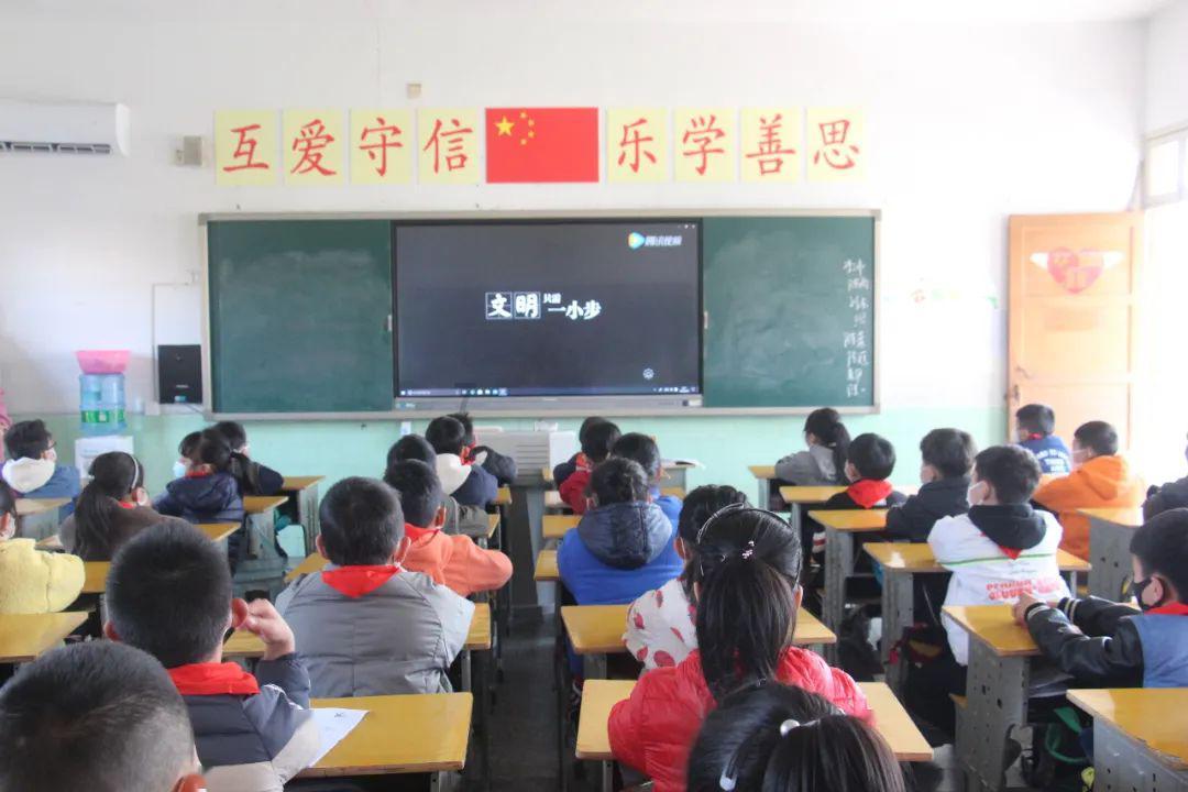 亚洲杯最冤球队！被约旦韩国联手做掉，悲催输日本，比国足还难受