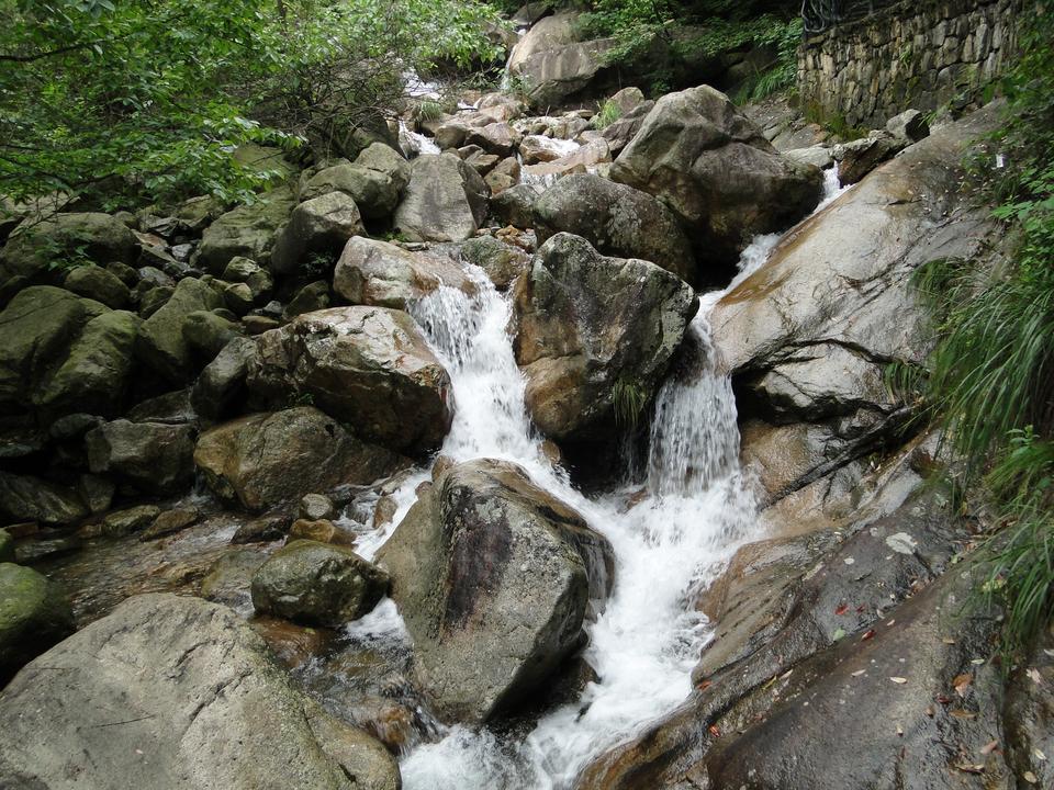 金山漏洞修复后蓝屏游戏画面