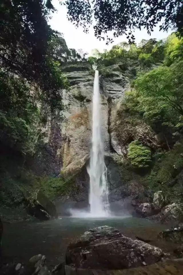 你觉得结婚一定要考虑对方的家境吗？游戏画面
