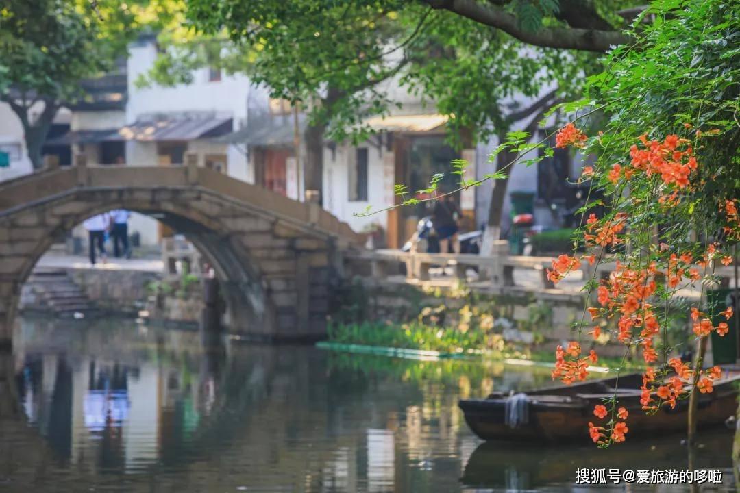 知名娱记曝古天乐与杨颖结婚，并已完成蜜月，当事人对此是否有所回应？游戏画面