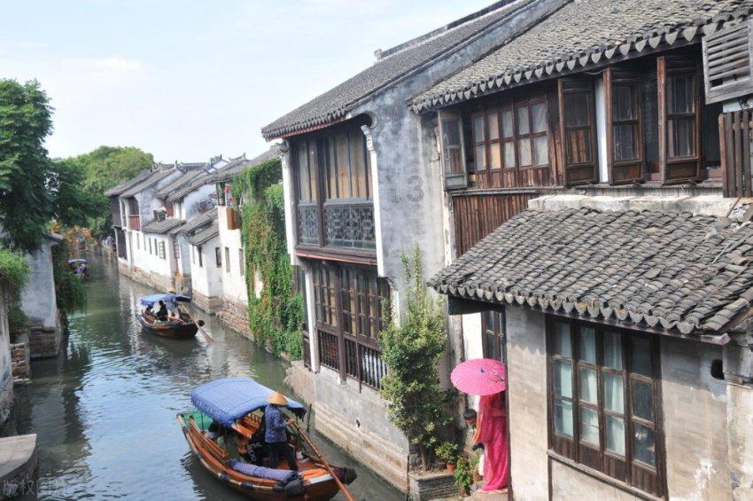 美丽皇后逃脱