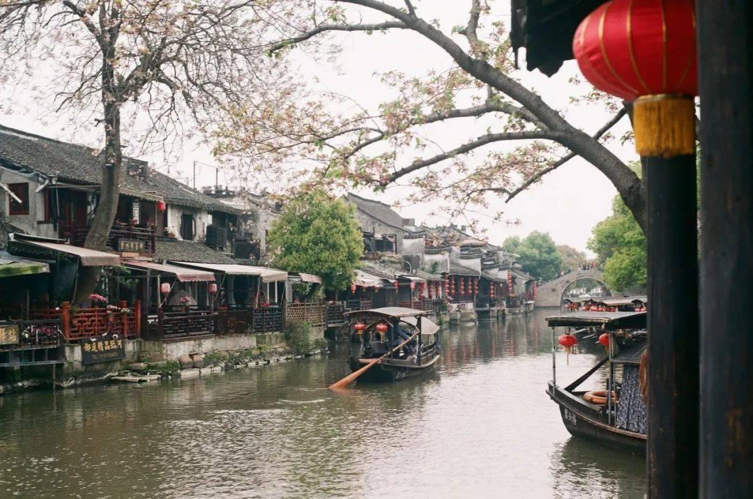 南沙岛礁大小有几百个，为何我国首先选择赤瓜礁填海开发