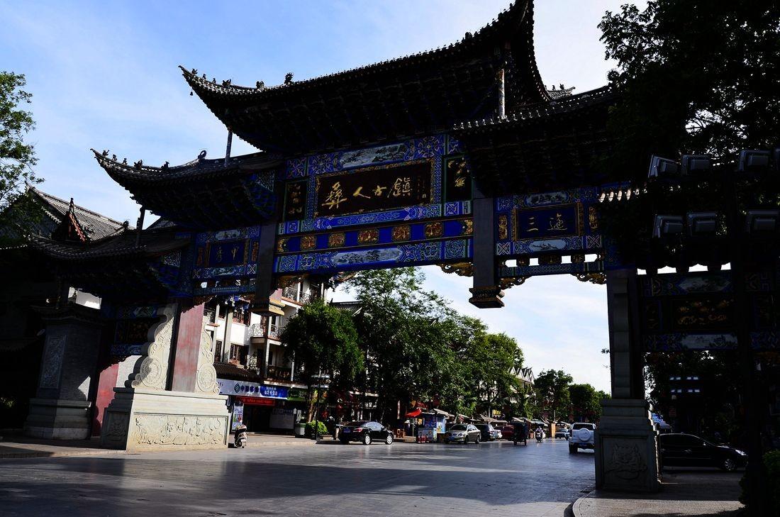 迷路的可爱女宝宝