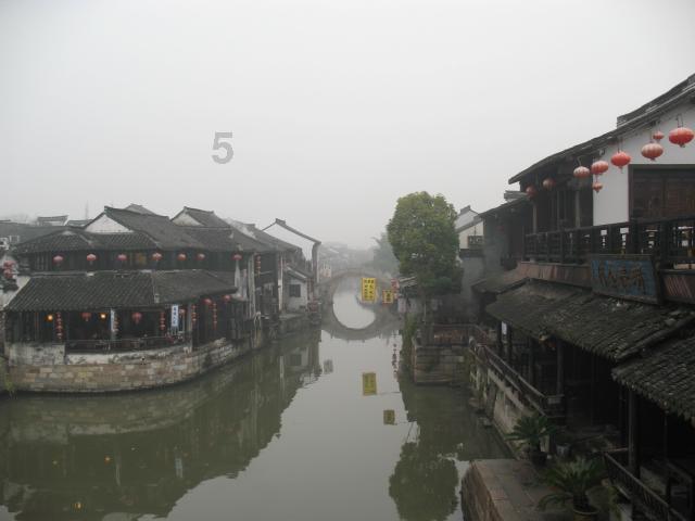 老旧的停车场3